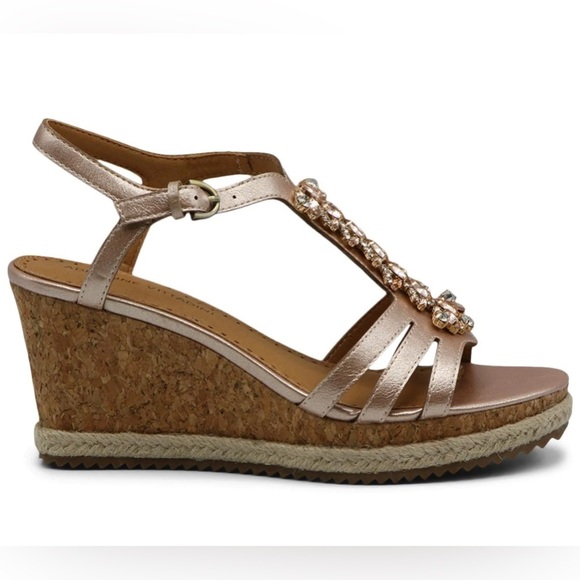 ADRIENNE VITTADINI Canise Sandal color  champagne, size 6.5 NWOT - Picture 5 of 7
